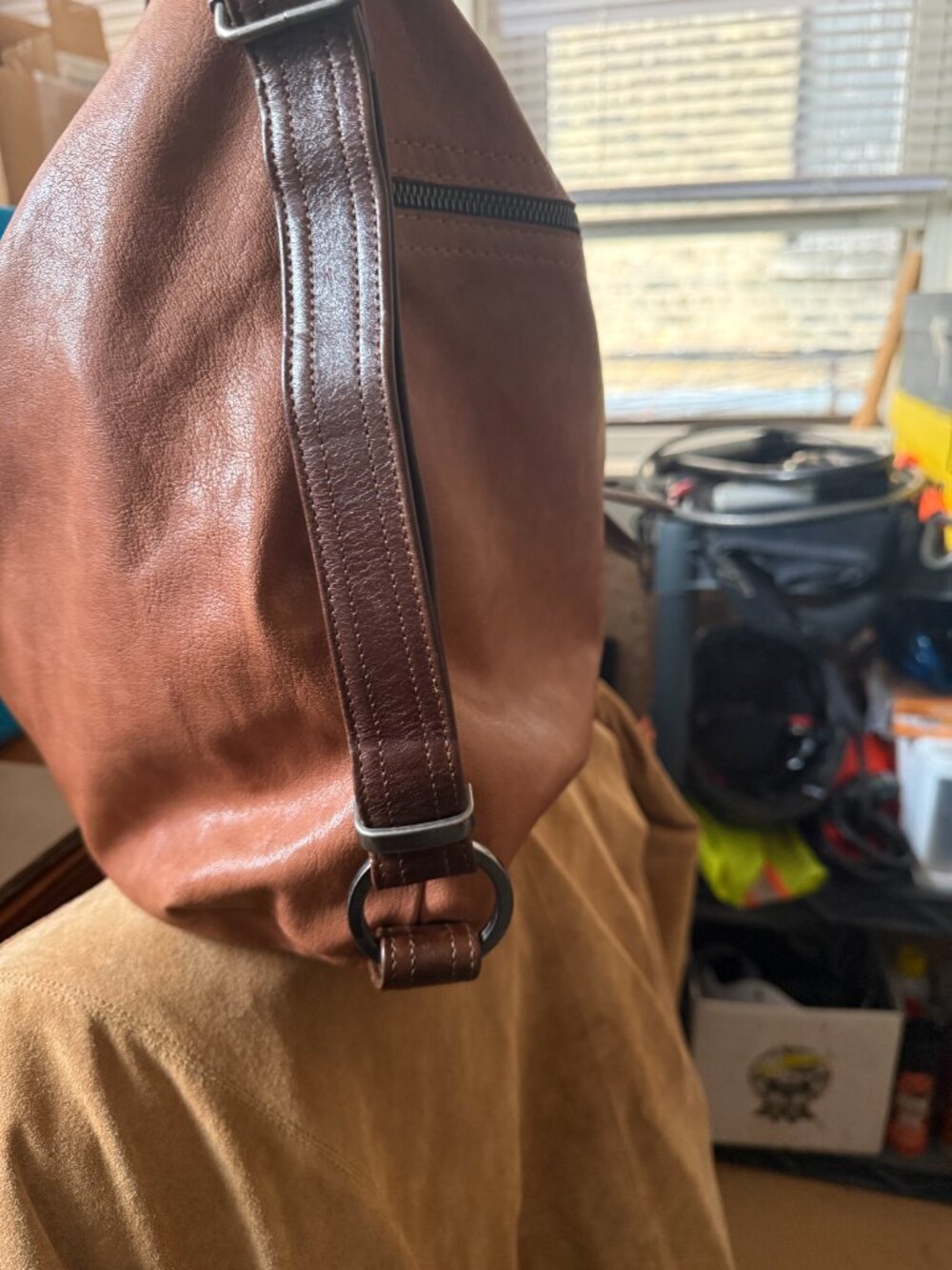 Rough & Tumble XL Hobo - Picture 5 of 11